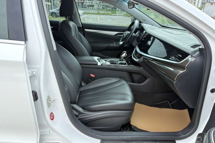 Used Geely Auto Emgrand GT 2020 Revised 1.8T Navigation Edition Interior 8