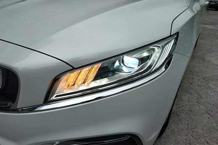 Used Geely Auto Emgrand GT 2020 Revised 1.8T Navigation Edition Left Front Headlight