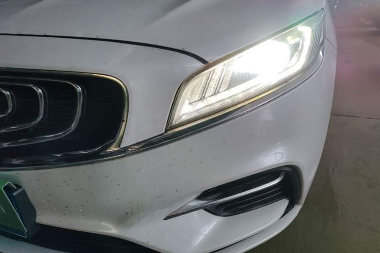 Used Geely Auto Emgrand GT 2020 Revised 1.8T Navigation Edition Left Front Headlight