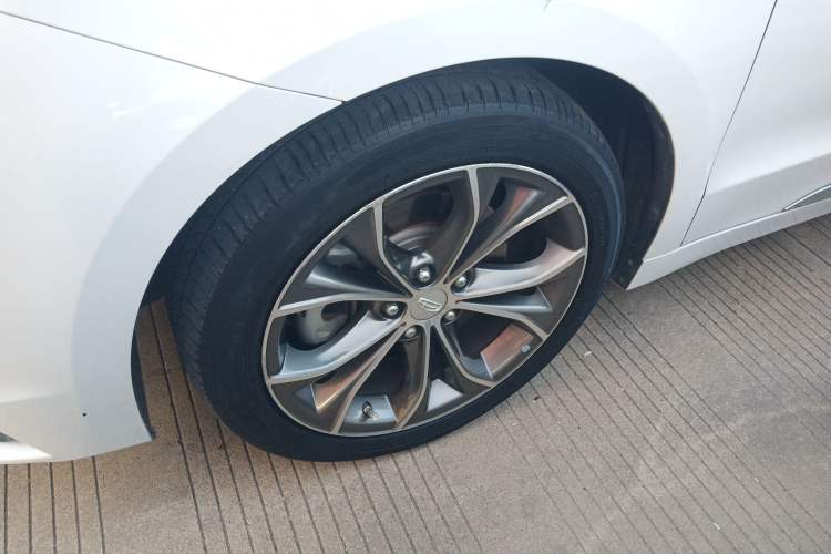 Used Geely Auto Emgrand GT 2020 1.5T MHEV Yaozhi Edition Left Front Wheel Hub