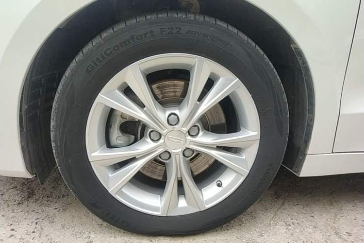 Used Geely Auto Emgrand GT 2020 Revised 1.8T Navigation Edition Left Front Wheel Hub