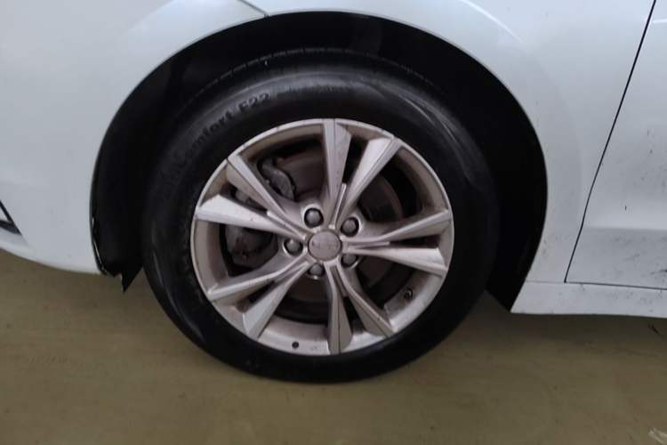 Used Geely Auto Emgrand GT 2020 Revised 1.8T Navigation Edition Left Front Wheel Hub