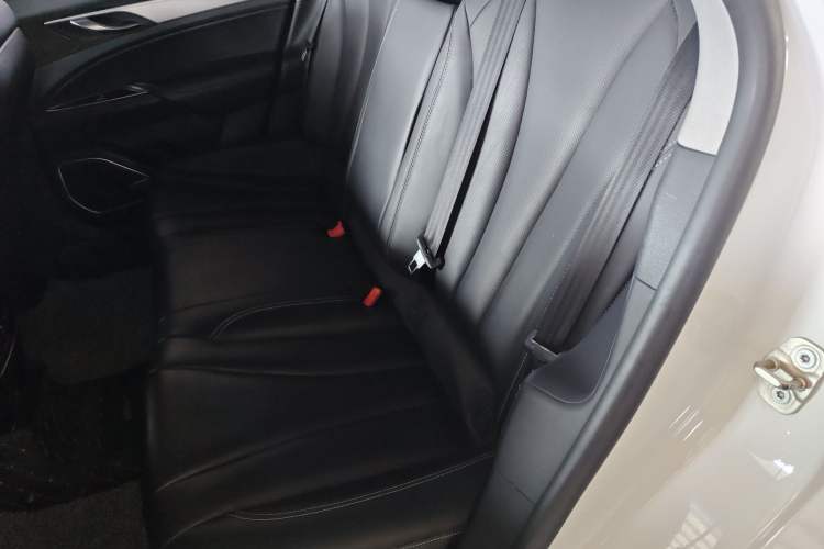 Used Geely Auto Emgrand GT 2020 1.8T Flagship Edition Left Rear Seat