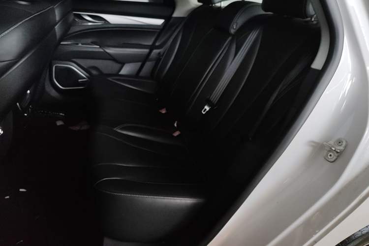 Used Geely Auto Emgrand GT 2020 Revised 1.8T Navigation Edition Left Rear Seat