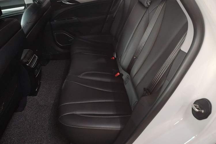 Used Geely Auto Emgrand GT 2020 Revised 1.8T Navigation Edition Left Rear Seat