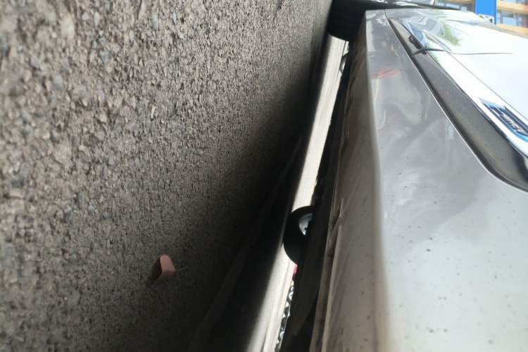 Used Geely Auto Emgrand GT 2020 1.5T MHEV Yaozhi Edition Left Side Sill