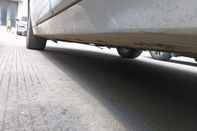 Used Geely Auto Emgrand GT 2020 Revised 1.8T Navigation Edition Left Side Sill