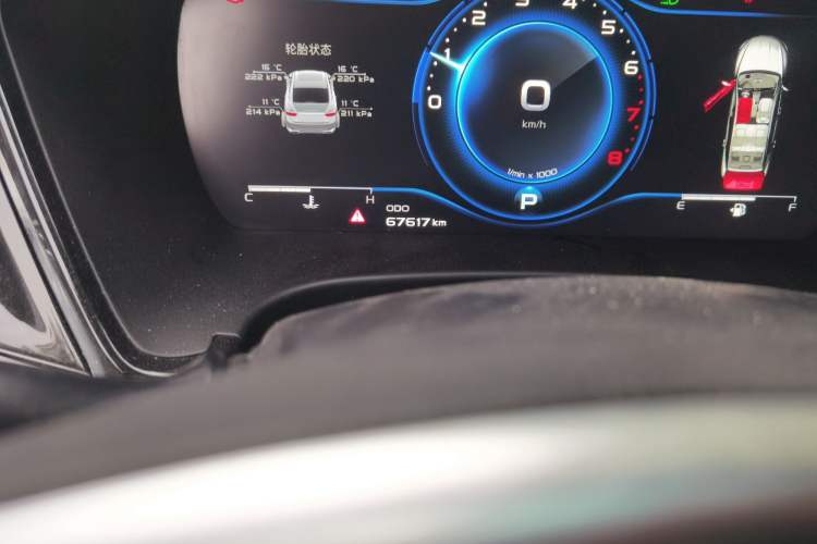 Used Geely Auto Emgrand GT 2020 1.5T MHEV Yaoxiang Edition Odometer Close Up