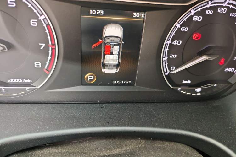 Used Geely Auto Emgrand GT 2020 Revised 1.8T Navigation Edition Odometer Close Up