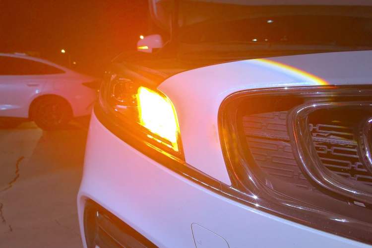 Used Geely Auto Emgrand GT 2020 1.5T MHEV Yaoxiang Edition Right Front Headlight