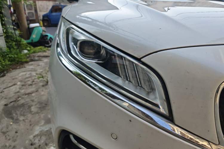 Used Geely Auto Emgrand GT 2020 1.5T MHEV Yaozun Edition Right Front Headlight