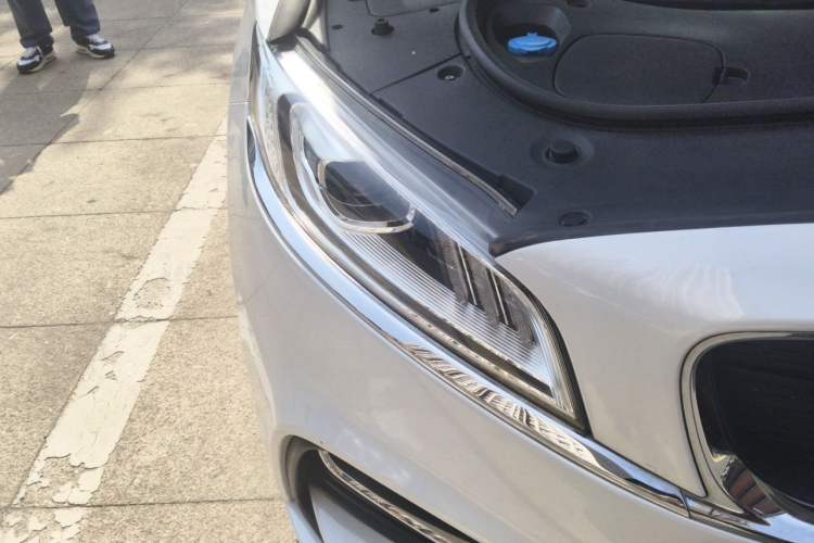 Used Geely Auto Emgrand GT 2020 1.5T MHEV Yaoxiang Edition Right Front Headlight
