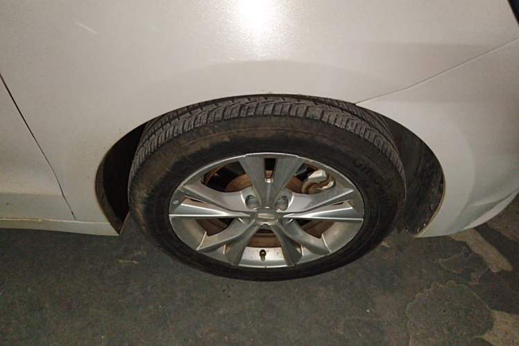 Used Geely Auto Emgrand GT 2020 1.5T MHEV Yaoxiang Edition Right Front Wheel Hub