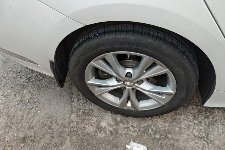 Used Geely Auto Emgrand GT 2020 1.5T MHEV Yaoxiang Edition Right Rear Wheel Hub