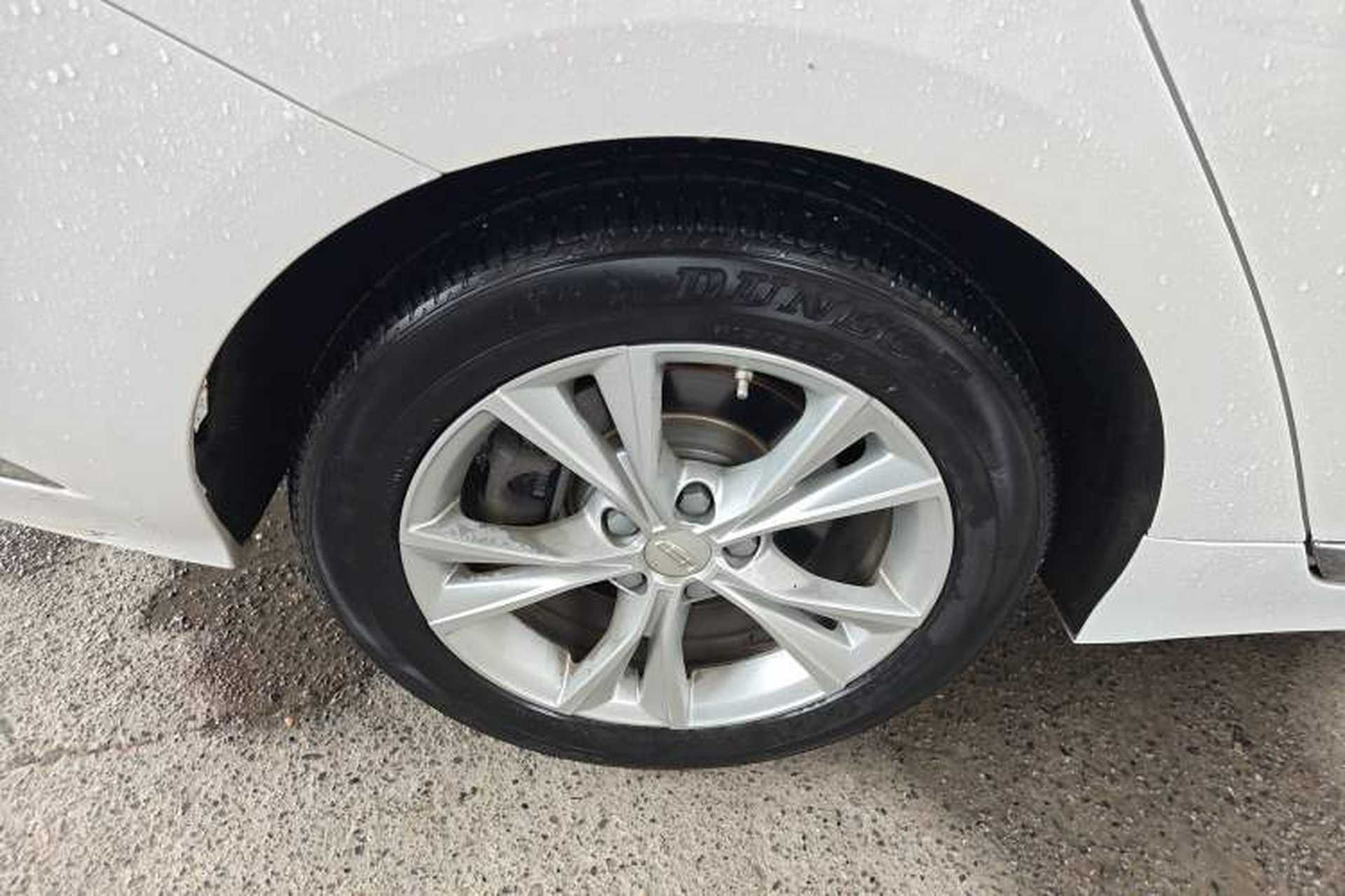 Used Geely Auto Emgrand GT 2020 Revised 1.8T Navigation Edition Right Rear Wheel Hub