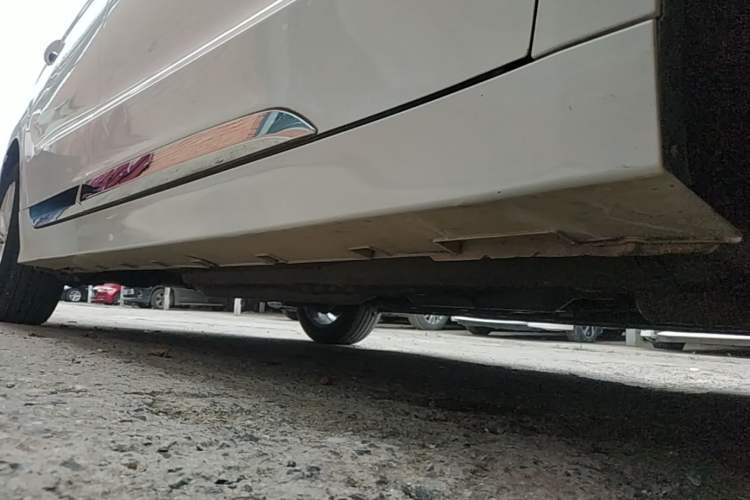 Used Geely Auto Emgrand GT 2020 Revised 1.8T Navigation Edition Right Side Sill