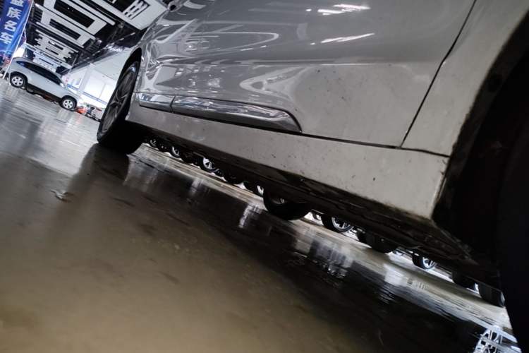 Used Geely Auto Emgrand GT 2020 Revised 1.8T Navigation Edition Right Side Sill