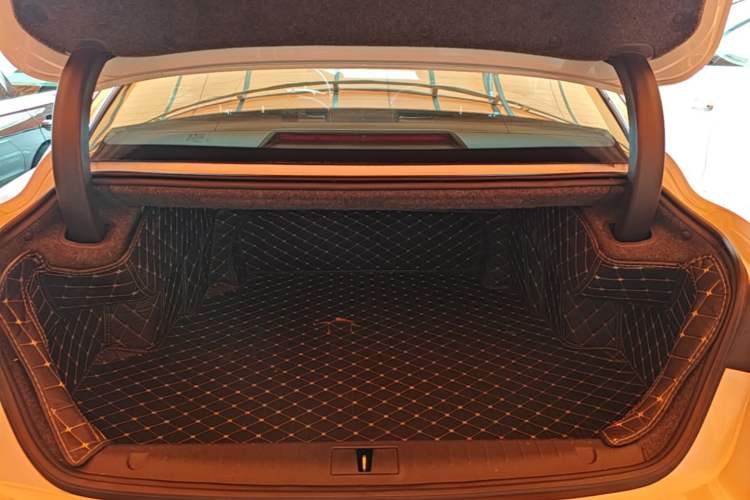 Used Geely Auto Emgrand GT 2020 Revised 1.8T Navigation Edition Trunk