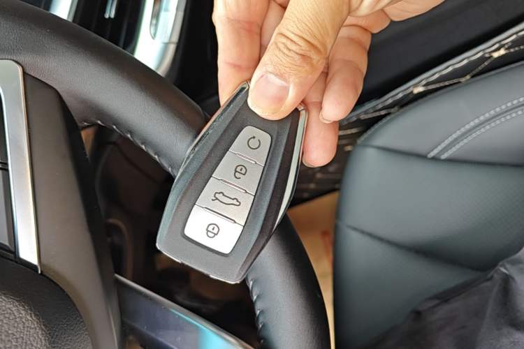 Used Geely Auto Emgrand GT 2020 Revised 1.8T Navigation Edition Vehicle Key