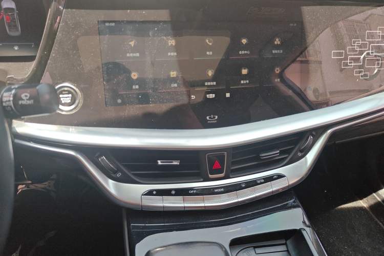 Used Geely Auto Emgrand GT 2021 1.8T Flagship Edition+ Audio And AC Panel