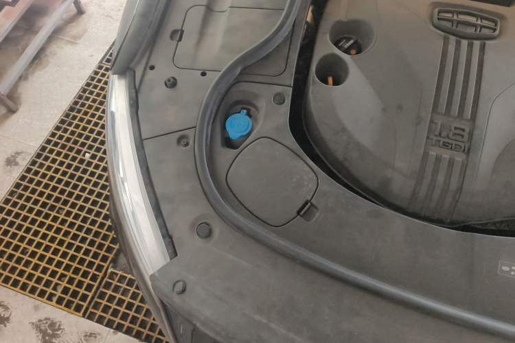 Used Geely Auto Emgrand GT 2021 1.8T Flagship Edition+ Engine Bay Right