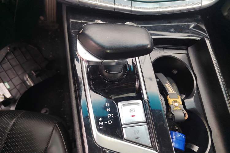 Used Geely Auto Emgrand GT 2021 1.8T Flagship Edition+ Gear Lever