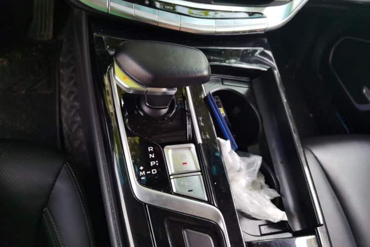 Used Geely Auto Emgrand GT 2021 1.8T Flagship Edition+ Gear Lever