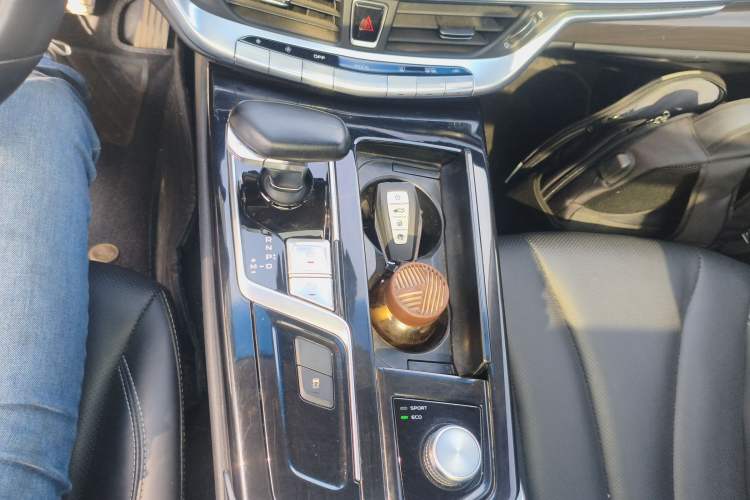 Used Geely Auto Emgrand GT 2021 1.8T Flagship Edition+ Gear Lever