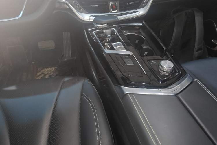 Used Geely Auto Emgrand GT 2021 1.8T Flagship Edition+ Gear Lever