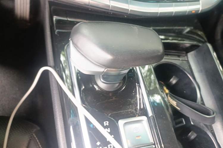 Used Geely Auto Emgrand GT 2021 1.8T Flagship Edition+ Gear Lever