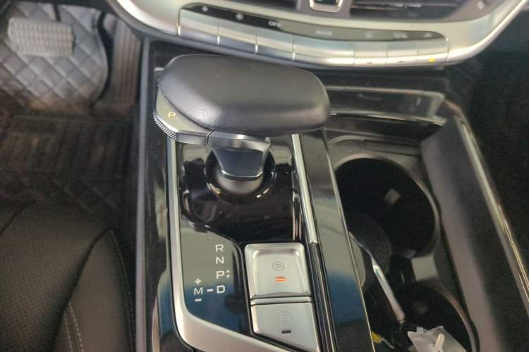Used Geely Auto Emgrand GT 2021 1.8T Flagship Edition+ Gear Lever