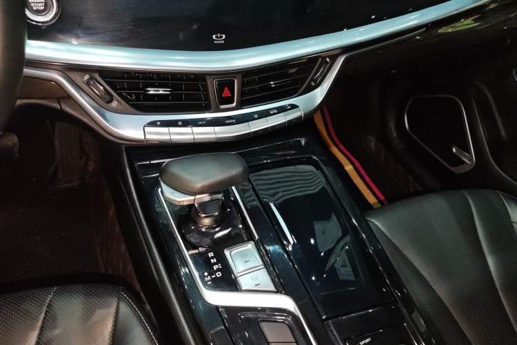 Used Geely Auto Emgrand GT 2021 1.8T Flagship Edition+ Interior 3