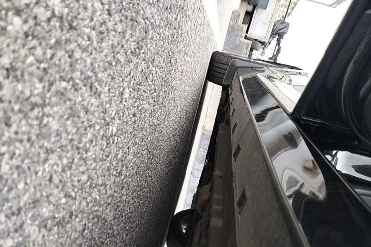 Used Geely Auto Emgrand GT 2021 1.8T Flagship Edition Left Side Sill