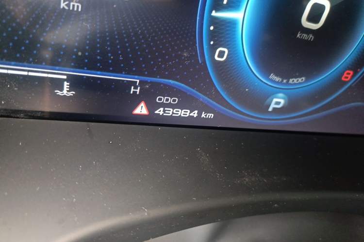 Used Geely Auto Emgrand GT 2021 1.8T Flagship Edition+ Odometer Close Up