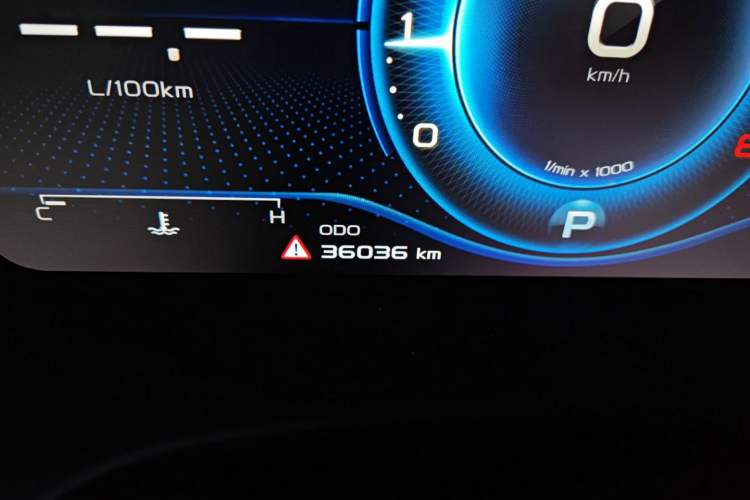 Used Geely Auto Emgrand GT 2021 1.8T Flagship Edition+ Odometer Close Up