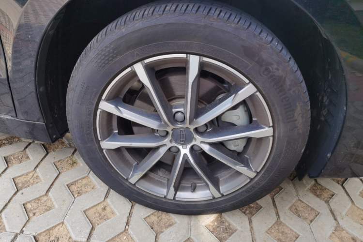 Used Geely Auto Emgrand GT 2021 1.8T Flagship Edition+ Right Front Wheel Hub