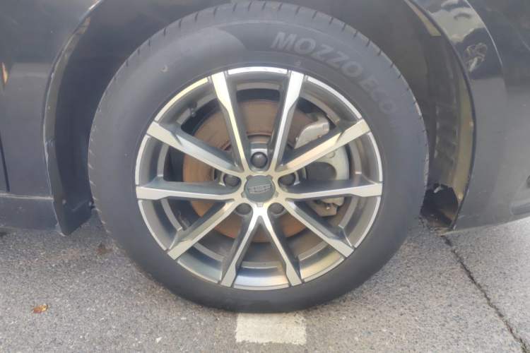 Used Geely Auto Emgrand GT 2021 1.8T Flagship Edition+ Right Front Wheel Hub