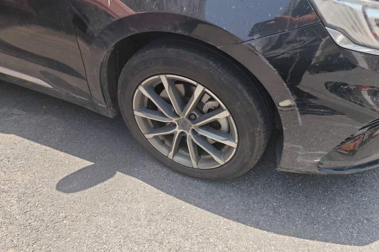 Used Geely Auto Emgrand GT 2021 1.8T Flagship Edition+ Right Front Wheel Hub