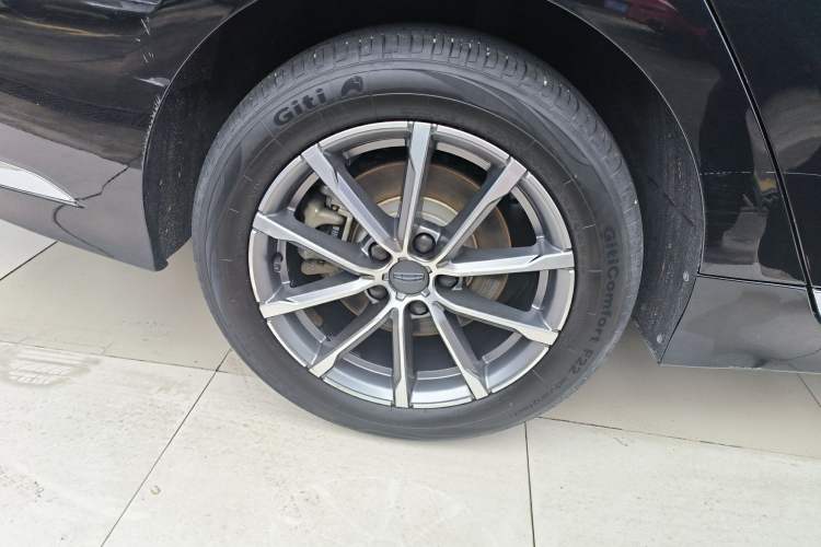Used Geely Auto Emgrand GT 2021 1.8T Flagship Edition+ Right Rear Wheel Hub