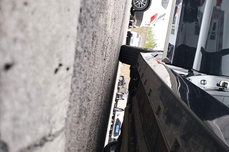 Used Geely Auto Emgrand GT 2021 1.8T Flagship Edition Right Side Sill