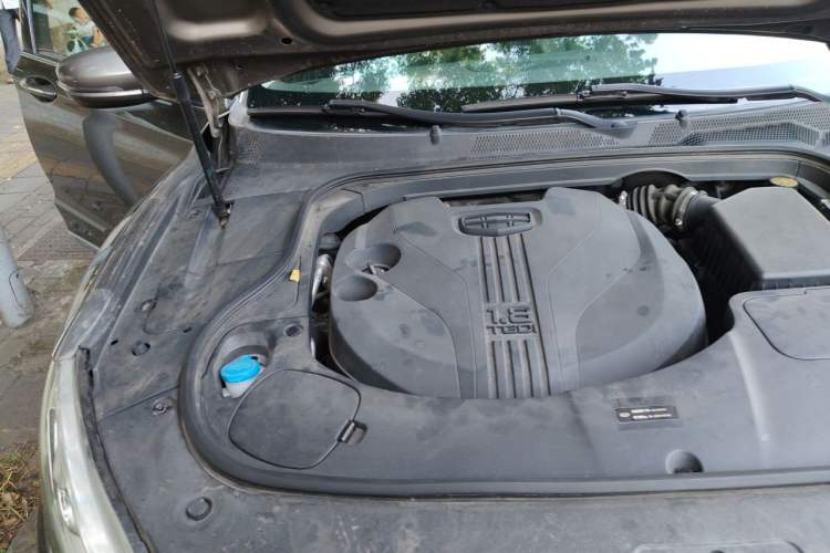 Used Geely Auto Emgrand GT 2021 1.8T Flagship Edition+ Engine Bay Right
