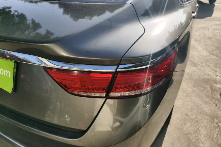 Used Geely Auto Emgrand GT 2021 1.8T Flagship Edition Exterior 3