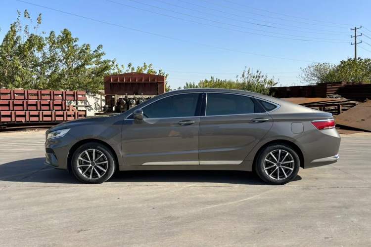 Used Geely Auto Emgrand GT 2021 1.8T Flagship Edition Exterior 4