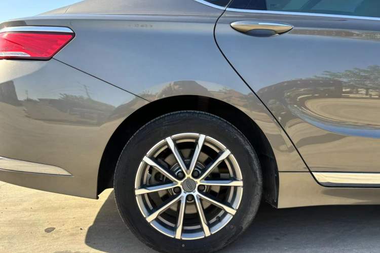 Used Geely Auto Emgrand GT 2021 1.8T Flagship Edition Exterior 7