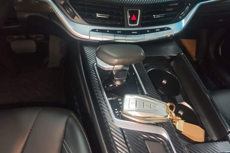 Used Geely Auto Emgrand GT 2021 1.8T Flagship Edition+ Gear Lever