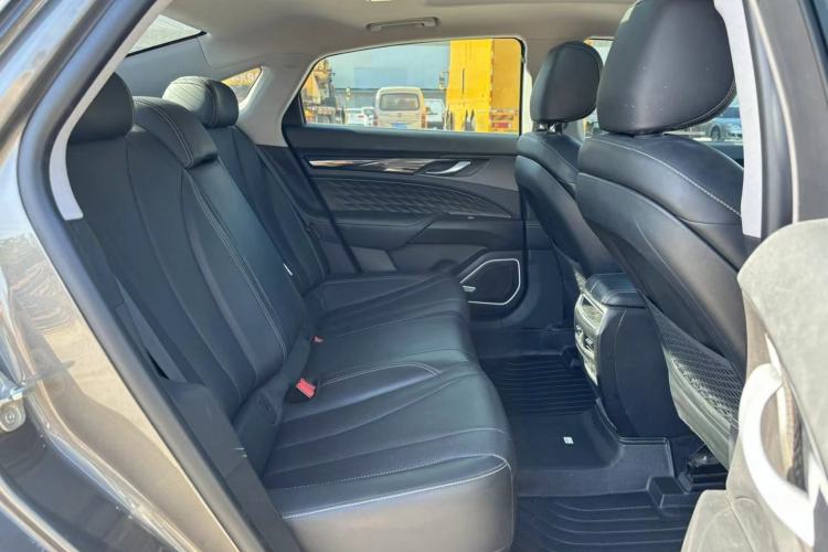Used Geely Auto Emgrand GT 2021 1.8T Flagship Edition Interior 4