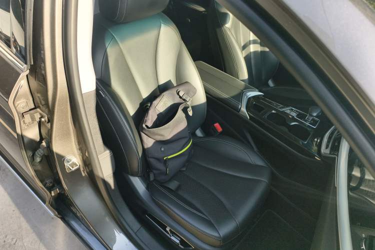 Used Geely Auto Emgrand GT 2021 1.8T Flagship Edition Right Front Seat