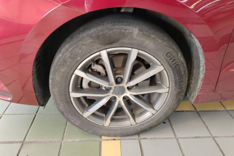 Used Geely Auto Emgrand GT 2021 1.8T Flagship Edition+ Left Front Wheel Hub