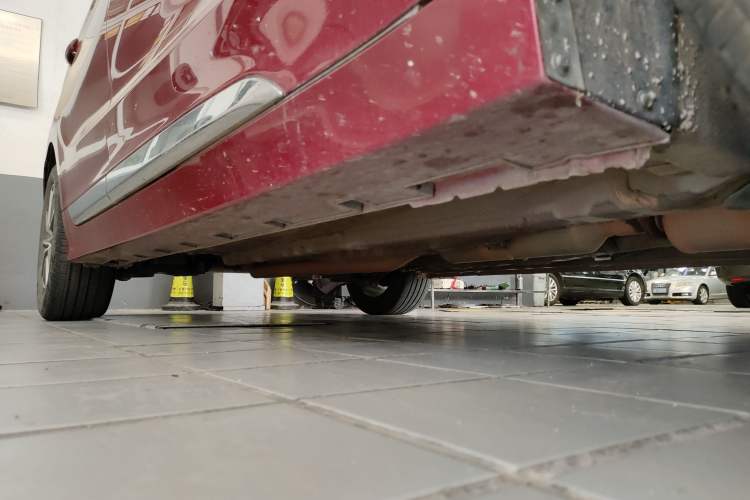 Used Geely Auto Emgrand GT 2021 1.8T Flagship Edition+ Right Side Sill