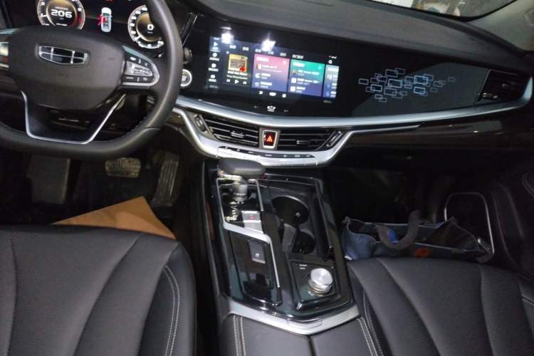 Used Geely Auto Emgrand GT 2021 1.8T Flagship Edition+ Audio And AC Panel